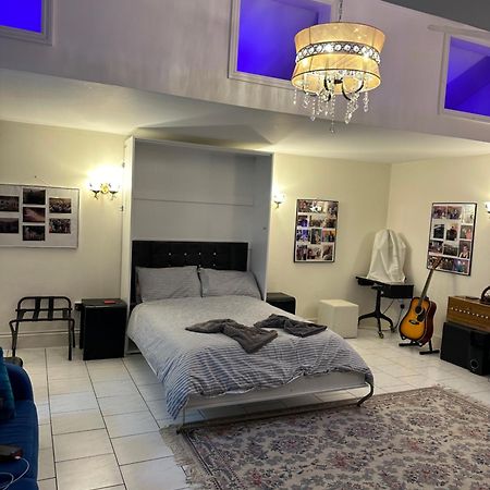 Amazing Gantshill Studio Annexe & Free Parking Redbridge ภายนอก รูปภาพ