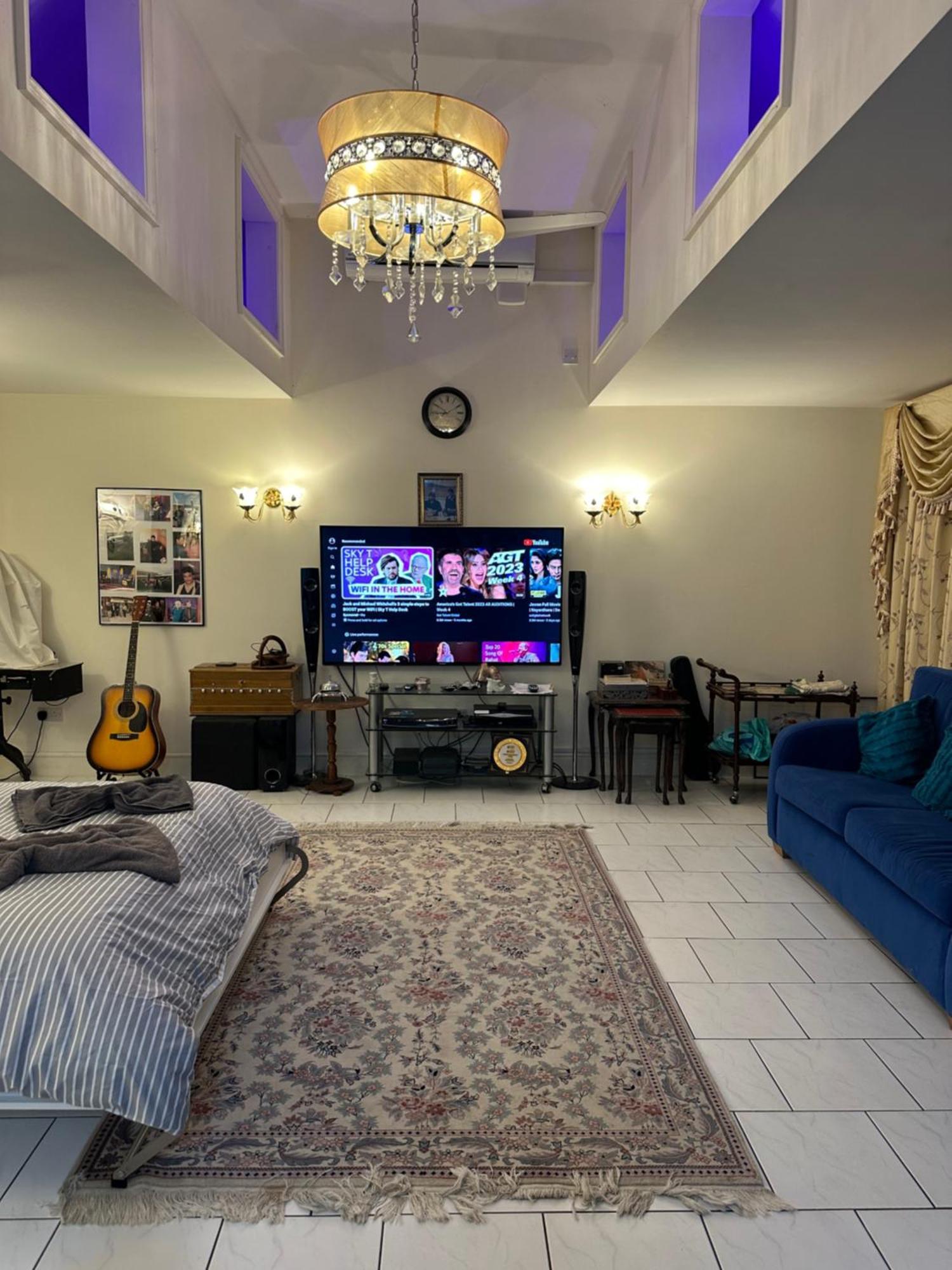 Amazing Gantshill Studio Annexe & Free Parking Redbridge ภายนอก รูปภาพ
